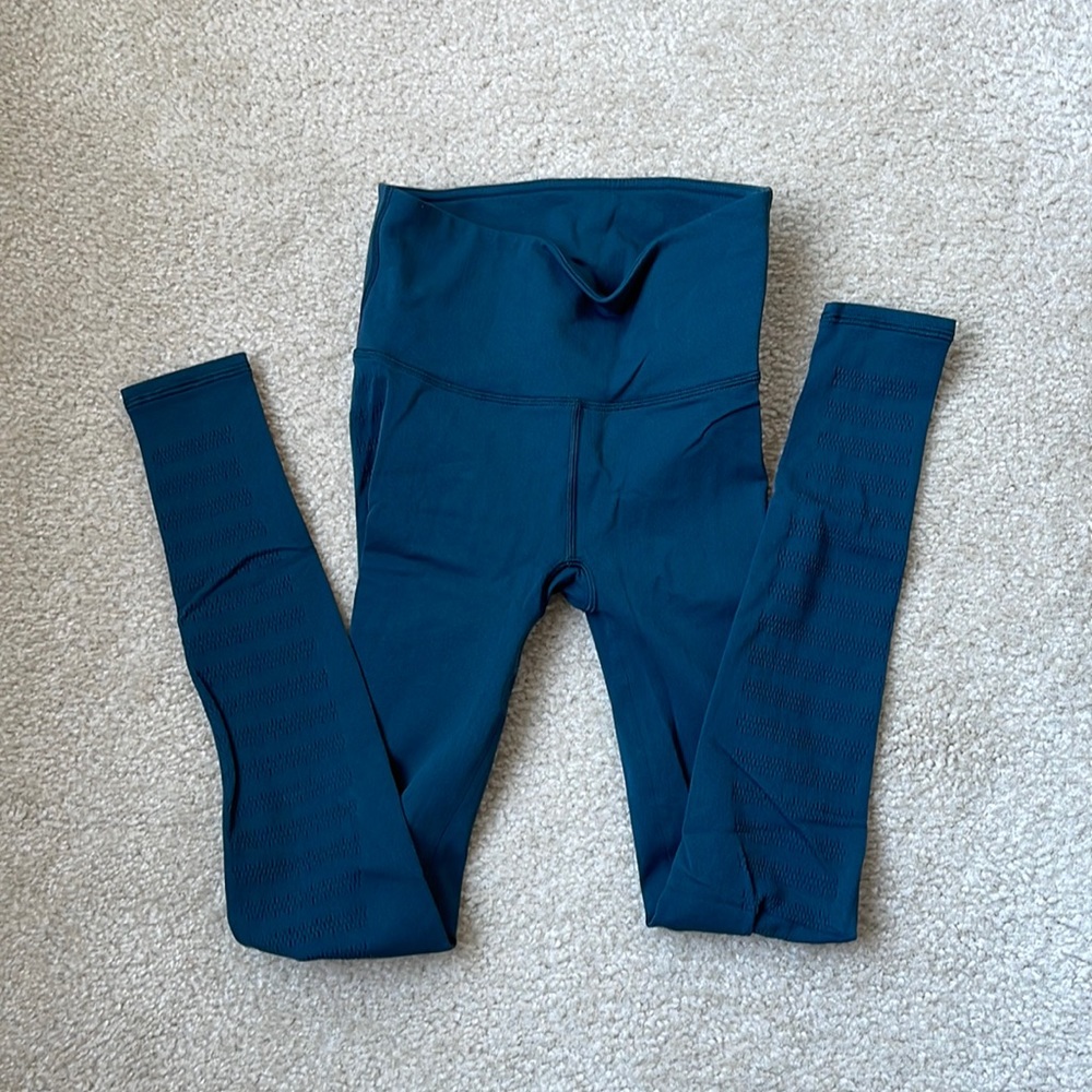 Lululemon green leggings size 4